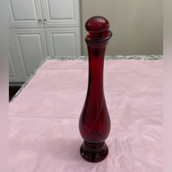 VINTAGE AVON RUBY RED BUD VASE WITH RUBY RED STOPPER - Picture 9 of 10